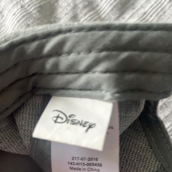 Disney Mickey hat 🎢 - Picture 3 of 4